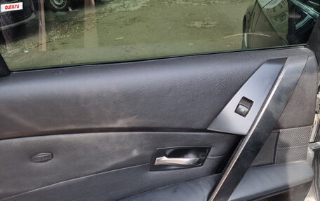 BMW 5 серия, 2003 год, 950 000 рублей, 18 фотография