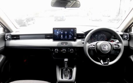 Honda Vezel, 2023 год, 1 759 000 рублей, 10 фотография