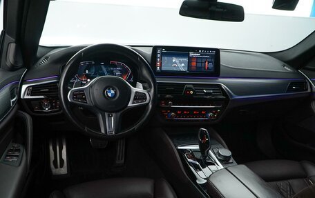 BMW 5 серия, 2021 год, 5 700 000 рублей, 6 фотография