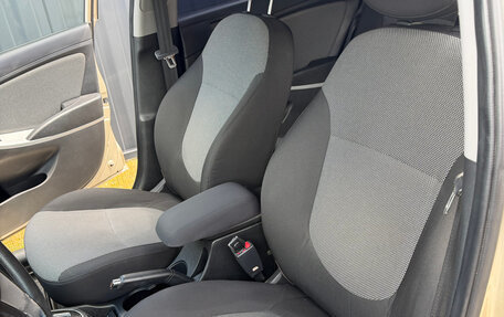 Hyundai Solaris II рестайлинг, 2012 год, 830 000 рублей, 17 фотография