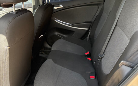 Hyundai Solaris II рестайлинг, 2012 год, 830 000 рублей, 24 фотография