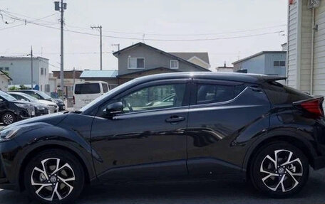 Toyota C-HR I рестайлинг, 2022 год, 1 815 000 рублей, 2 фотография