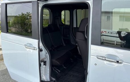 Honda N-BOX, 2024 год, 1 098 000 рублей, 22 фотография