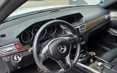 Mercedes-Benz E-Класс, 2014 год, 2 100 000 рублей, 1 фотография