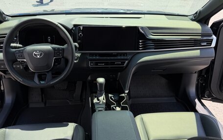 Toyota Camry, 2025 год, 7 600 000 рублей, 12 фотография
