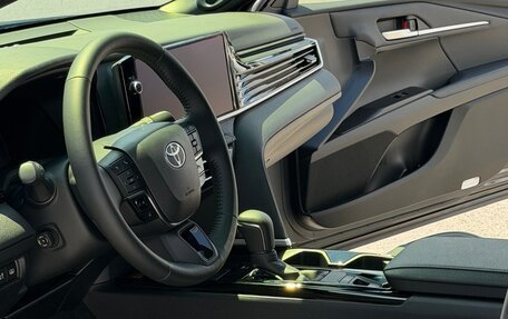 Toyota Camry, 2025 год, 7 600 000 рублей, 11 фотография