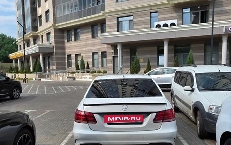 Mercedes-Benz E-Класс, 2014 год, 2 100 000 рублей, 3 фотография