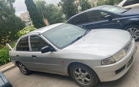Mitsubishi Mirage VI рестайлинг, 1999 год, 210 000 рублей, 3 фотография