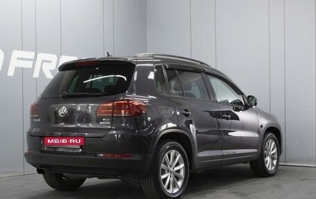 Volkswagen Tiguan I, 2015 год, 1 495 000 рублей, 2 фотография