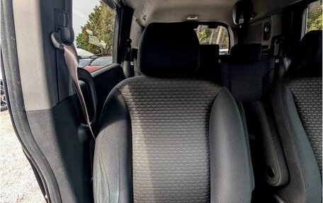 Honda Freed I, 2015 год, 919 000 рублей, 12 фотография