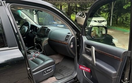 Toyota Land Cruiser 200, 2011 год, 3 800 000 рублей, 6 фотография