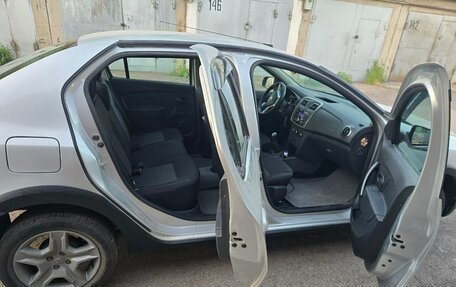 Renault Logan II, 2020 год, 1 100 000 рублей, 12 фотография