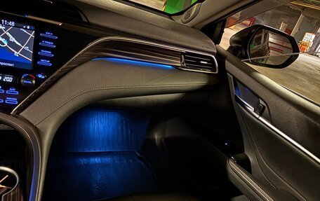 Toyota Camry, 2018 год, 2 950 000 рублей, 5 фотография