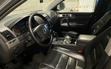 Volkswagen Touareg III, 2010 год, 700 000 рублей, 3 фотография