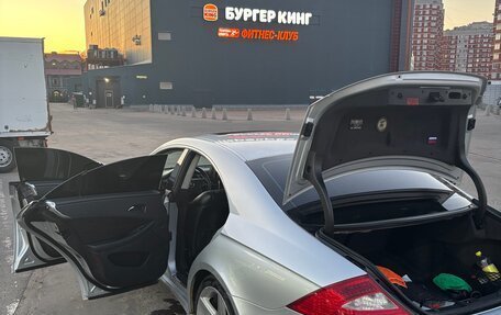 Mercedes-Benz CLS, 2005 год, 1 300 000 рублей, 4 фотография