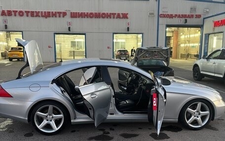 Mercedes-Benz CLS, 2005 год, 1 300 000 рублей, 2 фотография