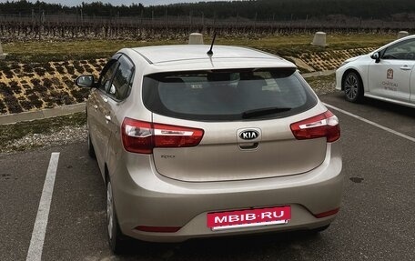 KIA Rio III рестайлинг, 2013 год, 1 500 000 рублей, 31 фотография