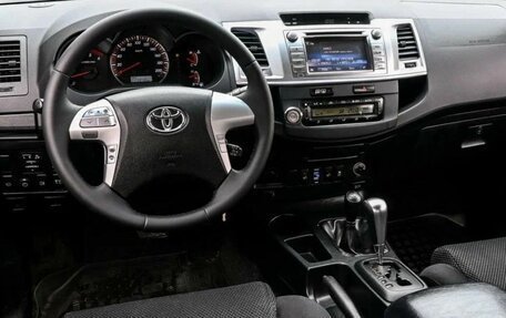 Toyota Hilux VII, 2013 год, 720 000 рублей, 10 фотография