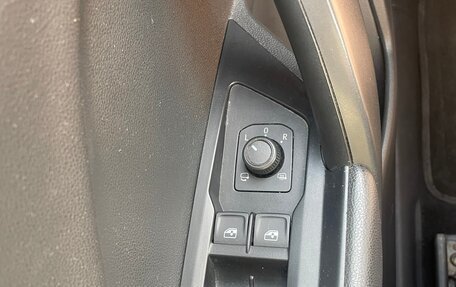 Volkswagen Taos, 2021 год, 2 600 000 рублей, 12 фотография