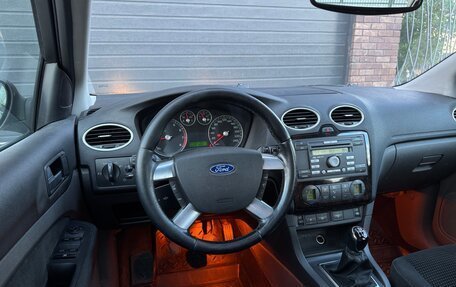 Ford Focus II рестайлинг, 2006 год, 399 000 рублей, 18 фотография