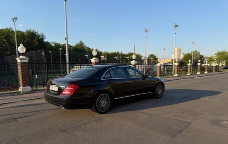 Mercedes-Benz S-Класс, 2011 год, 1 900 000 рублей, 3 фотография