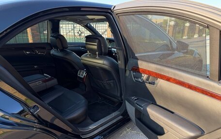 Mercedes-Benz S-Класс, 2011 год, 1 900 000 рублей, 14 фотография