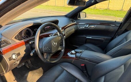Mercedes-Benz S-Класс, 2011 год, 1 900 000 рублей, 10 фотография