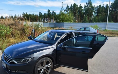 Volkswagen Passat B8 рестайлинг, 2019 год, 2 700 000 рублей, 2 фотография