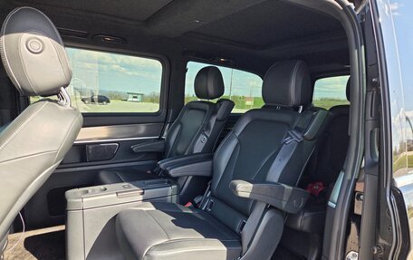 Mercedes-Benz V-Класс, 2018 год, 5 500 000 рублей, 6 фотография
