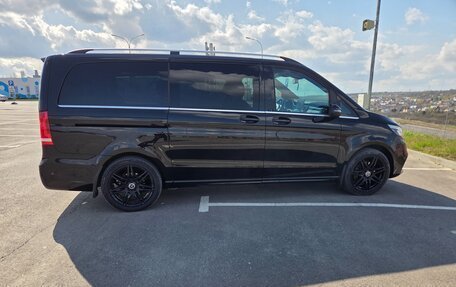 Mercedes-Benz V-Класс, 2018 год, 5 500 000 рублей, 4 фотография