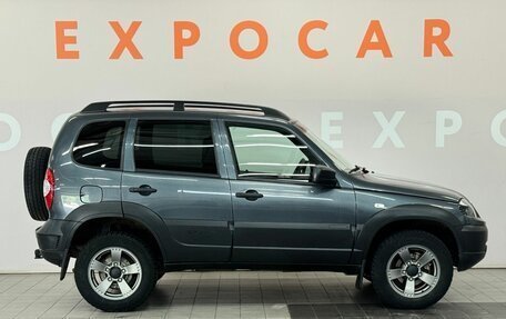 Chevrolet Niva I рестайлинг, 2020 год, 980 000 рублей, 4 фотография