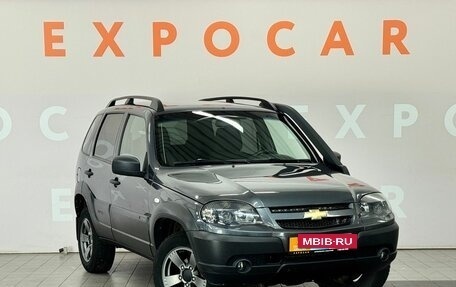 Chevrolet Niva I рестайлинг, 2020 год, 980 000 рублей, 3 фотография