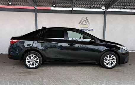 Toyota Corolla, 2018 год, 1 599 000 рублей, 6 фотография