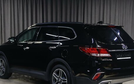 Hyundai Santa Fe III рестайлинг, 2017 год, 2 099 000 рублей, 4 фотография