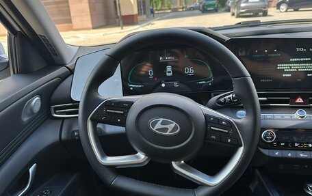 Hyundai Elantra, 2026 год, 2 050 000 рублей, 14 фотография