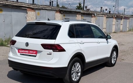 Volkswagen Tiguan II, 2017 год, 2 250 000 рублей, 3 фотография