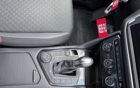 Volkswagen Tiguan II, 2017 год, 2 250 000 рублей, 26 фотография