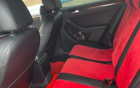 Volkswagen Jetta VI, 2014 год, 900 000 рублей, 7 фотография