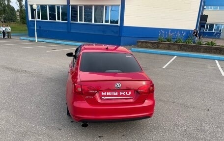 Volkswagen Jetta VI, 2014 год, 900 000 рублей, 5 фотография