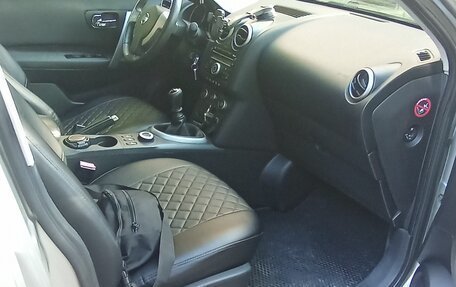 Nissan Qashqai, 2008 год, 900 000 рублей, 16 фотография