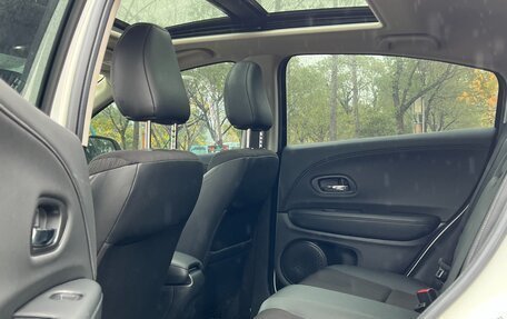 Honda Vezel, 2021 год, 1 308 000 рублей, 12 фотография