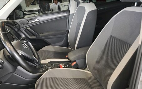 Volkswagen Tiguan II, 2020 год, 3 150 000 рублей, 11 фотография