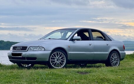 Audi A4, 1997 год, 300 000 рублей, 1 фотография