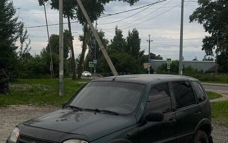 Chevrolet Niva I рестайлинг, 2003 год, 1 фотография