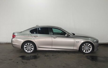 BMW 5 серия, 2011 год, 1 865 000 рублей, 7 фотография