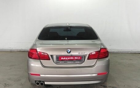 BMW 5 серия, 2011 год, 1 865 000 рублей, 5 фотография