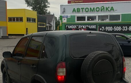 Chevrolet Niva I рестайлинг, 2003 год, 3 фотография