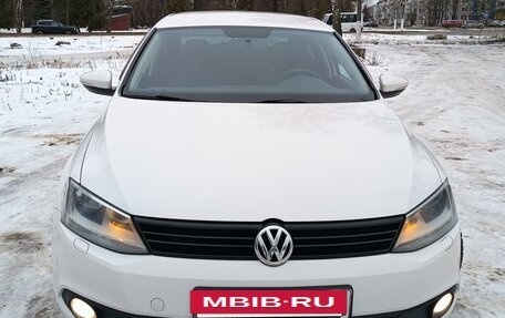 Volkswagen Jetta VI, 2013 год, 1 200 000 рублей, 5 фотография