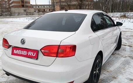 Volkswagen Jetta VI, 2013 год, 1 200 000 рублей, 4 фотография