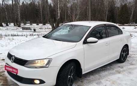 Volkswagen Jetta VI, 2013 год, 1 200 000 рублей, 6 фотография